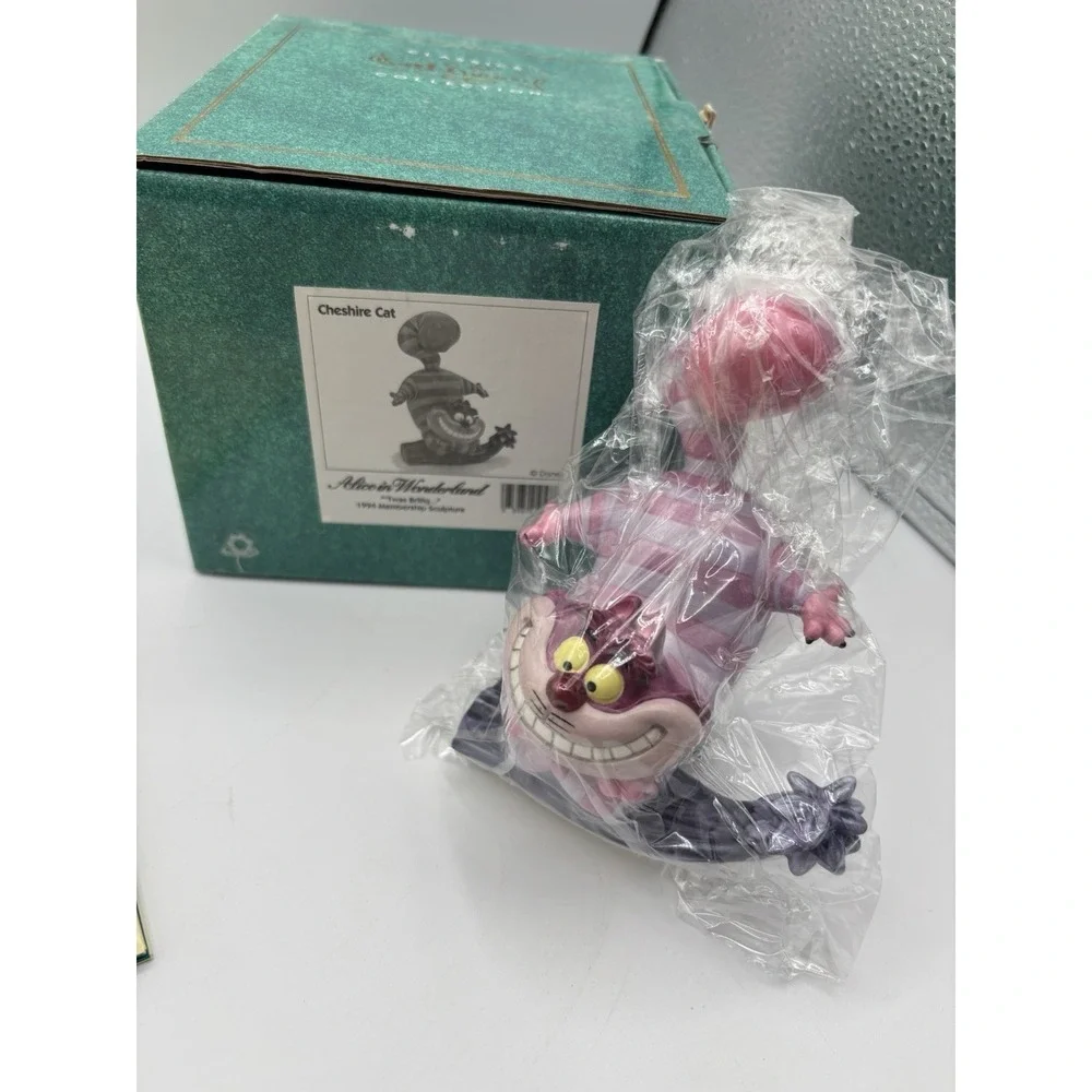 Walt Disney Classics Collection Alice in Wonderland Cheshire Cat 